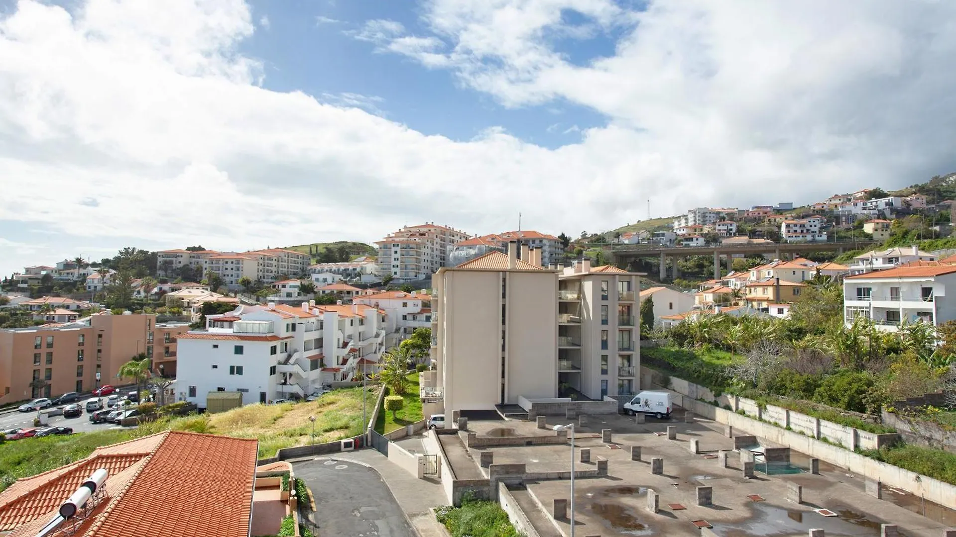 Apartment Studio Lolita Com Terraco Canico