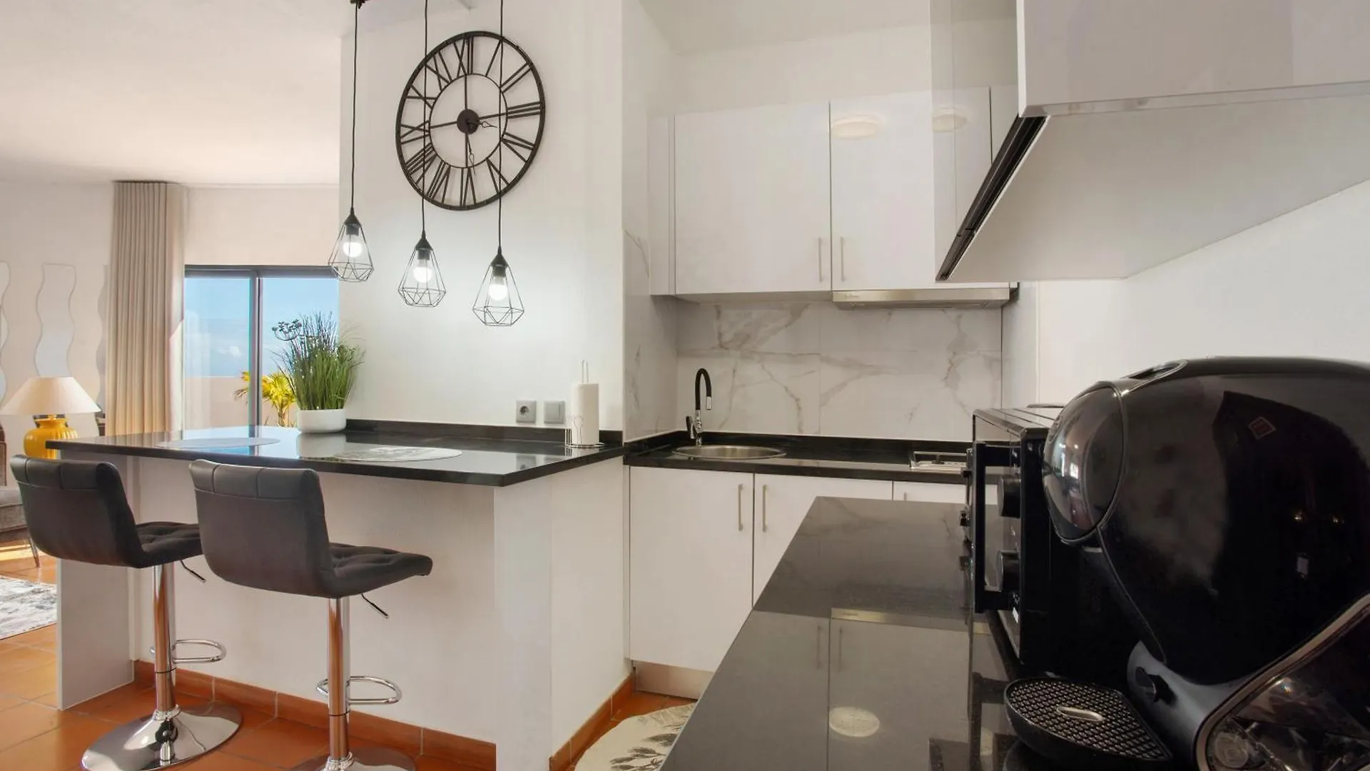 Apartamento Lolita Com Terraco 0*, Caniço